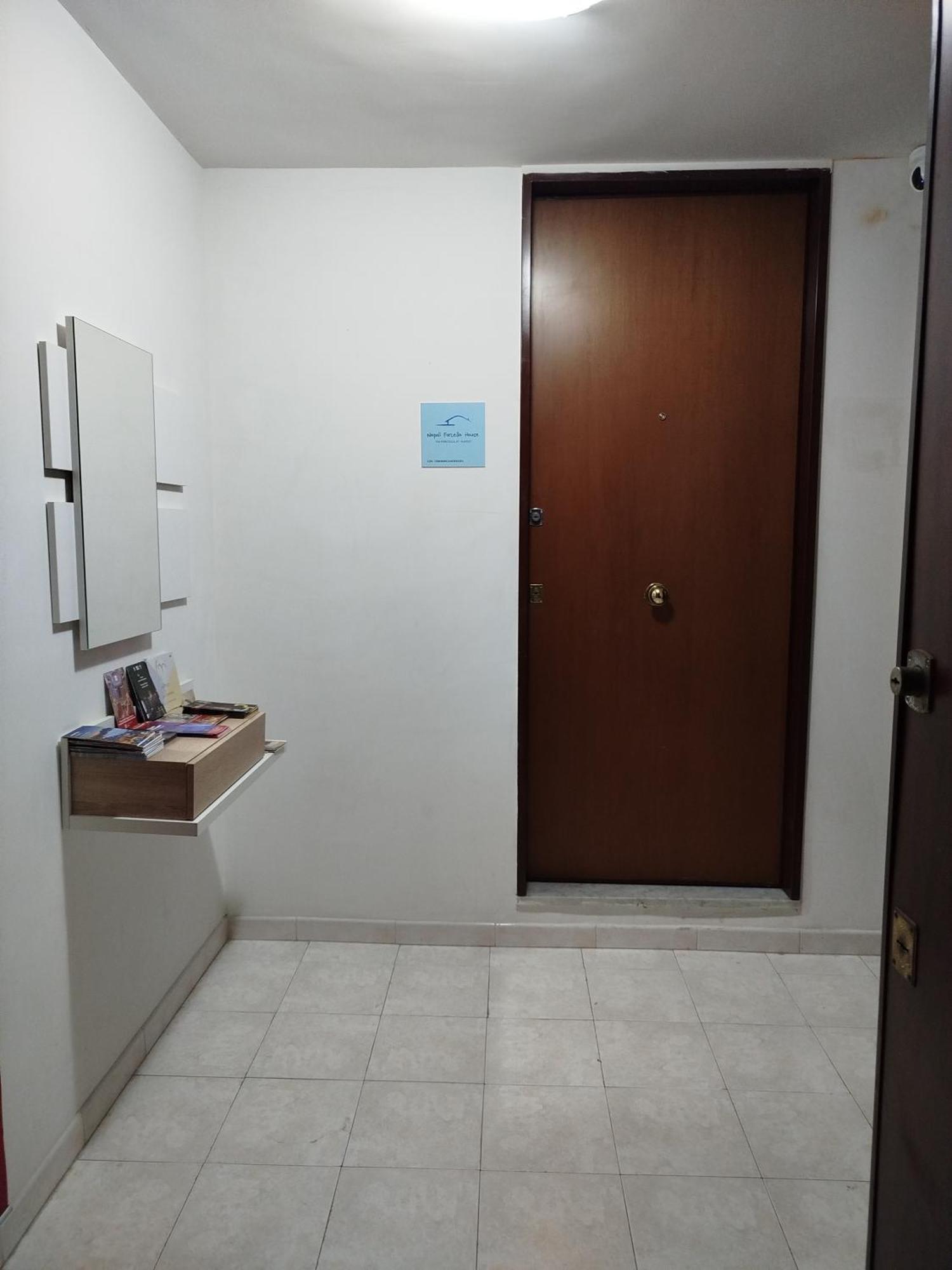 Apartamento Napoli Forcella House Al Centro Di Napoli Exterior foto